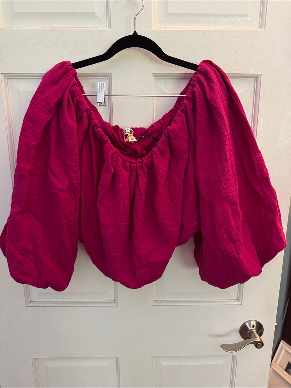 Future Collective Off-Shoulder Puff /Balloon Sleeve Blouse in Fuchsia - Size M